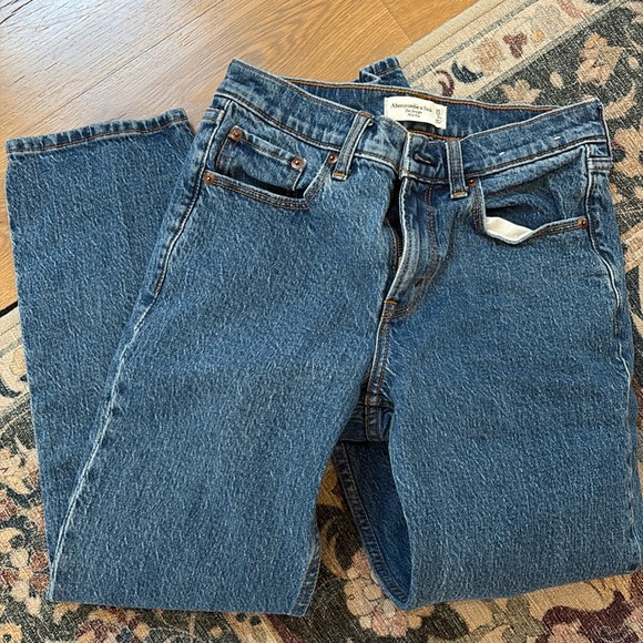 Abercrombie and Fitch the straight mid rise size 25/0/XS - Picture 1 of 2